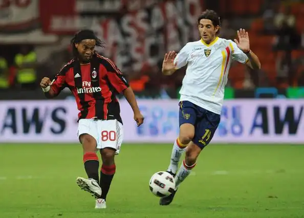 交媒体的角 交媒体的角